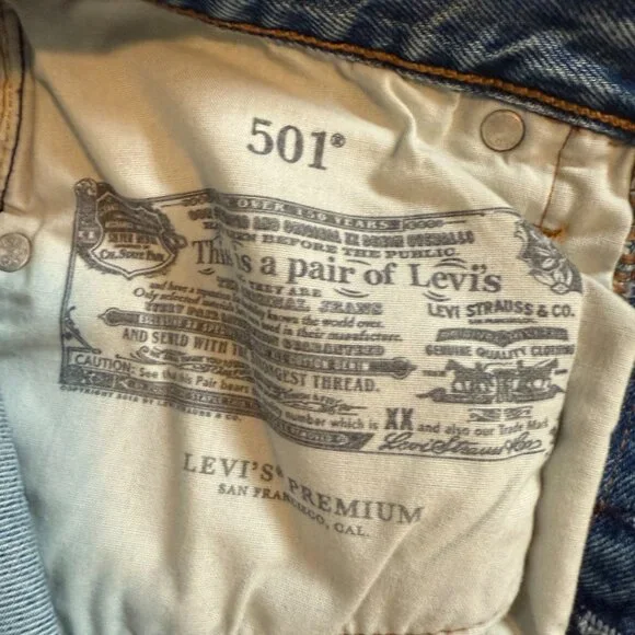 NWOT Levi 501 jeans - Picture 7 of 8